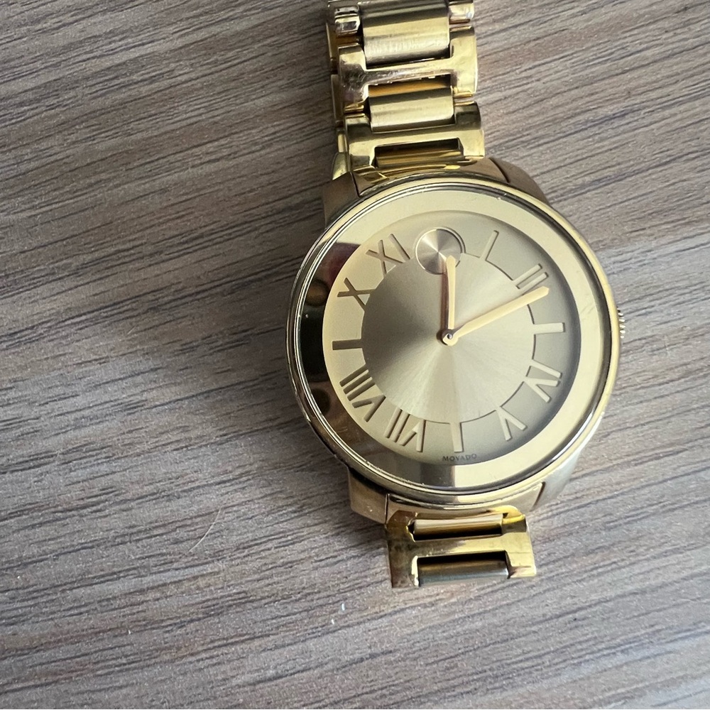 Movado Bold Champagne Dial Yellow Gold Ion Plated Unisex Watch 3600197